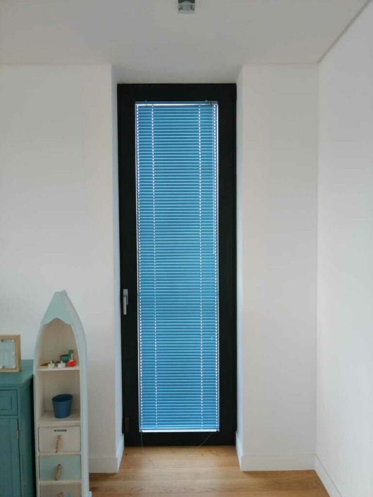 Jaluzele orizontale în amenajare interioară